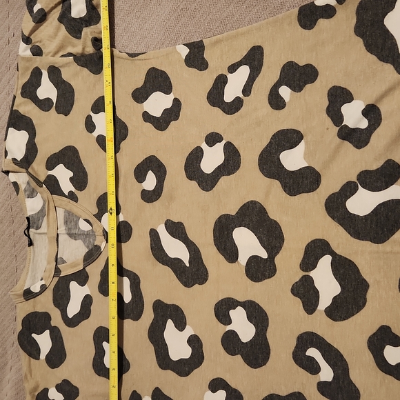 Leopard Print Top - Picture 5 of 10